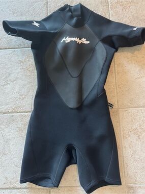 Women’s Black Short Sleeve Swim Rashguard Suit